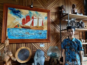 Pelukis Ini Manfaatkan Sampah Masker dan Plastik Jadi Karya Lukisan Apik