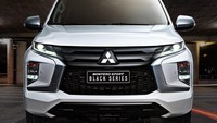 Mitsubishi Filipina memperkenalkan Montero Sport Black Series 2022. Sesuai namanya, ada sentuhan serba hitam pada Pajero Sport di Filipina itu. Foto: Dok. Mitsubishi Motors Philippines Corporation
