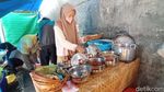 Lezatnya Sarapan Nasi Daun Jati Berlauk Peda hingga Tempe