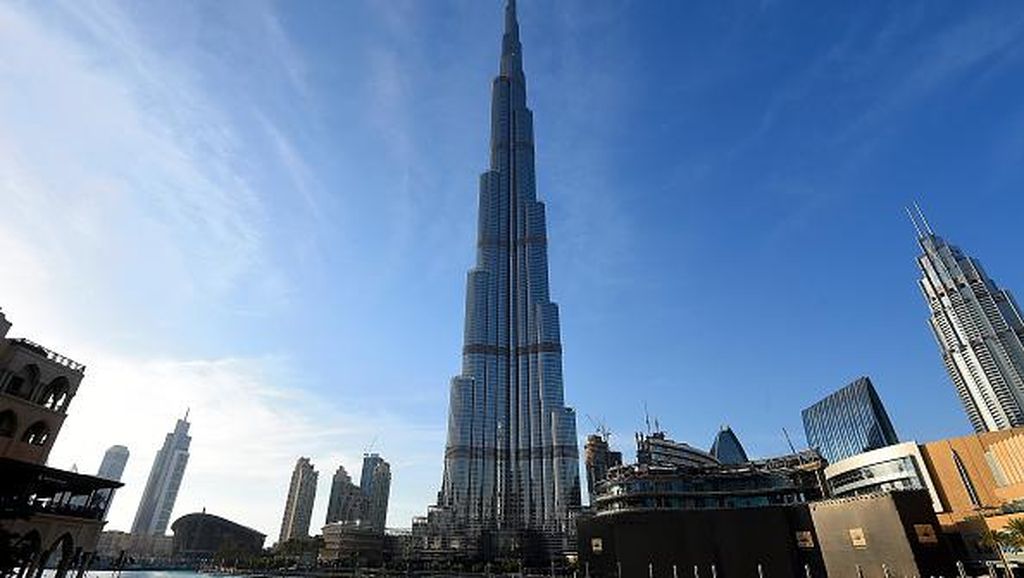 Hari Ini 12 Tahun Lalu, Gedung Tertinggi di Dunia Burj Khalifa Dibuka