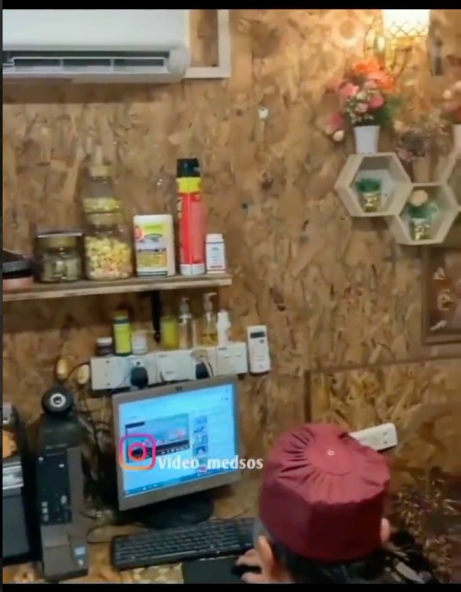 Desain rumah yang tak biasa itu membuat tak sedikit netizen yang memuji. Gubuk serasa hotel apa lg sdh punya pasangan, komentar salah seorang netizen. Di luar rumah nampak gelandangan... Di dalam rumah menjadi sultan, tambah netizen lain. Foto: Instagram/@video_medsos