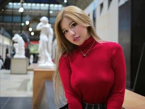 Siew Pui Yi Wanita Pertama Malaysia di Penthouse, Gurunya Sempat Ragu