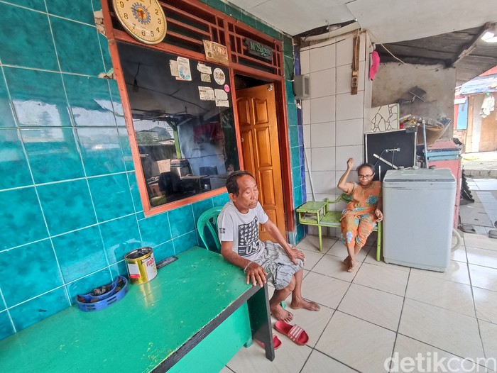 Sutarno dan istrinya, Mujaroh. (Wildan Noviansah/detikcom)