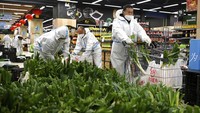 Pada masa lockdown ketat berlangsung, sejumlah warga kota Xian di China mengeluhkan kekurangan makanan. Bahkan ada warga yang khawatir akan mati kelaparan. Liu Xiao/Xinhua via AP. 