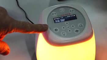 Alat ini cocok untuk para kaum ibu karena mampu mengidentifikasi keadaan emosi bayi berdasarkan pola suaranya. AP Photo/Joe Buglewicz  