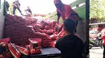 Aria Bima-Gus Nabil Bagi Beras di Solo, Puan Kapan?