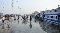 Menurut Badan Meteorologi, Klimatologi, dan Geofisika (BMKG), adanya fase bulan baru yang bersamaan dengan masa perigee (jarak terdekat bulan ke bumi) menyebabkan terjadinya peningkatan secara signifikan ketinggian pasang air laut mencapai maksimum.