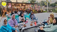 Cinere Garden yang memiliki luas 300 meter persegi ini menawarkan beragam tenan kuliner nusantara.   