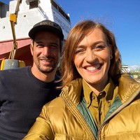 Fabio membawa presenter untuk naik ke kapalnya dan menunjukkan ruangan di sana. Ketika aku membeli kapal ini keadaannya tidak baik. Kalau bicara uang, kurang lebih, sekitar 2 juta untuk memperbaiki kapal seperti ini. Kita bicara uang yang sangat banyak, bukan hal yang mudah,Foto: Instagram