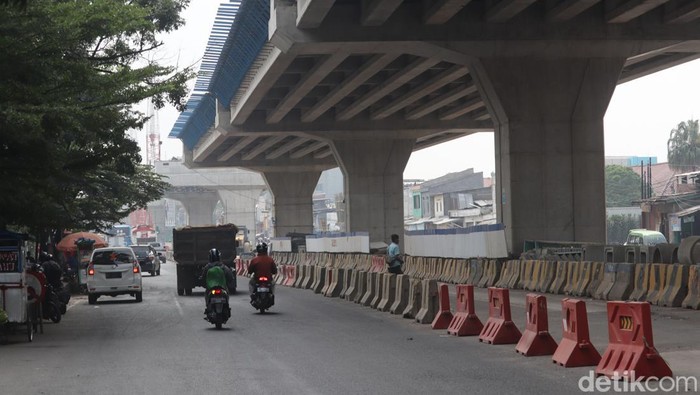 Penampakan fFlyover Kopo di Jalan Soekarno-Hatta, Kota Bandung pada Rabu (5/1/2022). Ditargetkan flyover ini rampung sebelum lebaran.