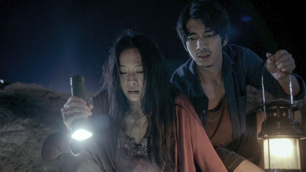 Adegan dalam serial HBO Asia Original berbahasa Thailand pertama, Forbidden.