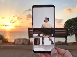 Keren! Gambar di HP Menyatu dengan Dunia Nyata Tanpa Editan Photoshop