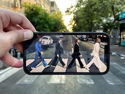 Keren! Gambar di HP Menyatu dengan Dunia Nyata Tanpa Editan Photoshop