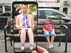 Keren! Gambar di HP Menyatu dengan Dunia Nyata Tanpa Editan Photoshop