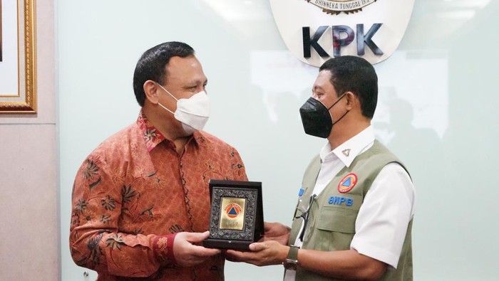 Ketua KPK Firli Bahuri terima audiensi Kepala BNPB Suharyanto