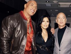 Orang Terkaya Kedua Dunia Bucin Sama Pacarnya