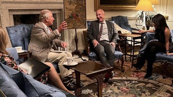 Ramah tamah dengan Pangeran Charles. Foto: Instagram