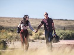 Orang Terkaya Kedua Dunia Bucin Sama Pacarnya