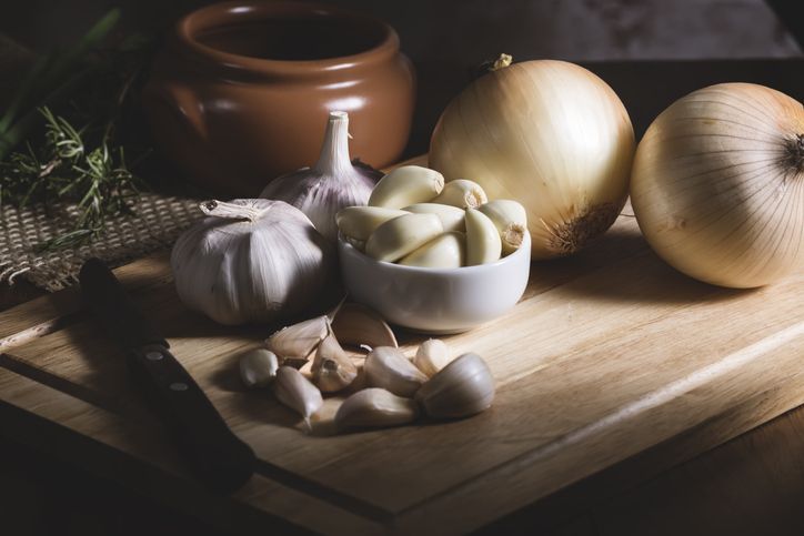 Setelah Vaksin COVID-19, Konsumsi 8 Makanan dan Minuman Ini Agar tetap Sehat