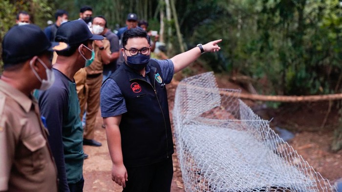 Mas Dhito Canangkan Pipanisasi di Lereng Wilis