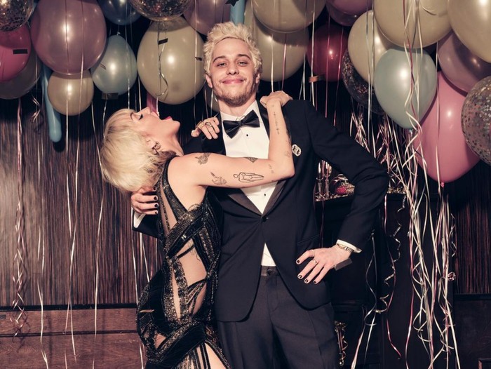 Miley Cyrus dan Pete Davidson