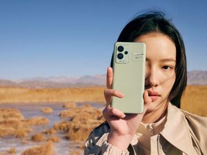Realme GT 2 Pro Tantang Xiaomi 12 Pro, Spek Sama Tinggi Harga Lebih Murah
