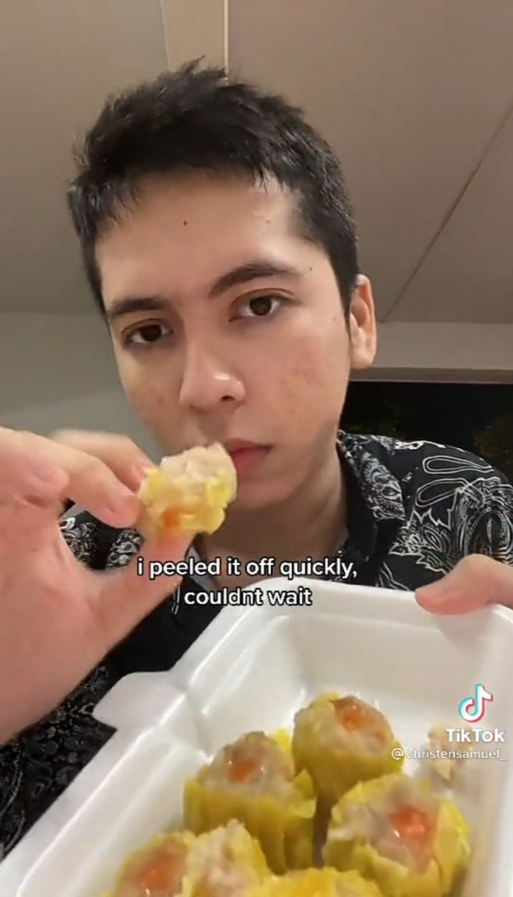 Makan Dimsum Dikupas Kulitnya