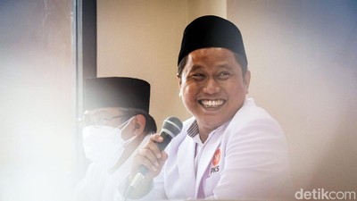 Ekspresi Komedian Narji Hadapi Berbagai Kritik