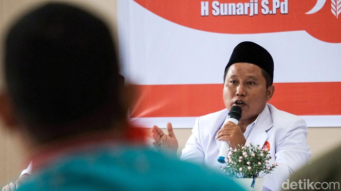 Sunarji alias Narji eks Cagur berkecimpung di dunia politik. Narji kini bergabung ke Partai Keadilan Sejahtera (PKS).