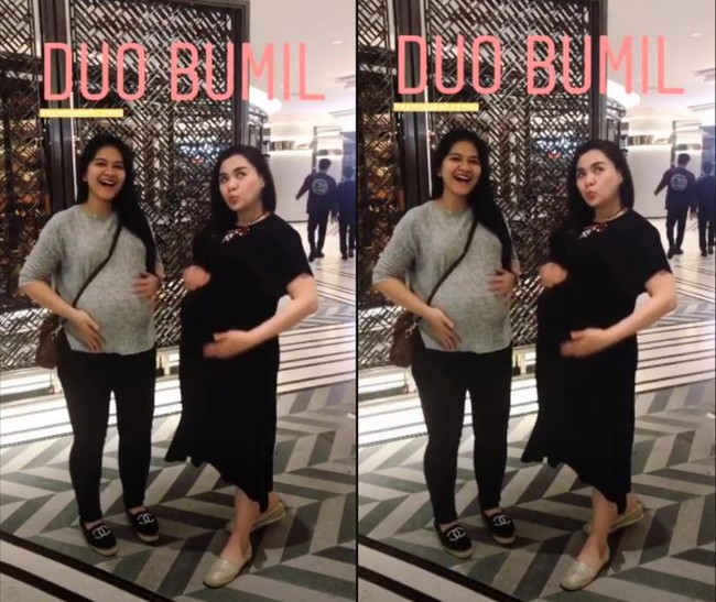 Jalan-jalan ke mal, sepatu rilisan rumah mode tetap jadi andalan. Salah satunya Chanel seri Black White Pearl Suede Espadrilles CC Flats. Sepatu macam slippers ini saja berharga sekitar Rp 14 juta. (Foto: Instagram/@vickyshu)