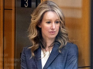 Siapa Elizabeth Holmes, Miliarder Termuda Dunia yang Divonis Lakukan Penipuan?