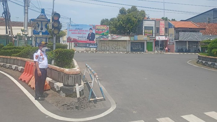 Traffic light di pertigaan Jalan Ahmad Yani, Pemalang, Jawa Tengah, Rabu (5/1/2022).