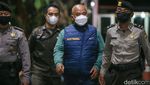 Momen Walkot Bekasi Rahmat Effendi Tiba di KPK