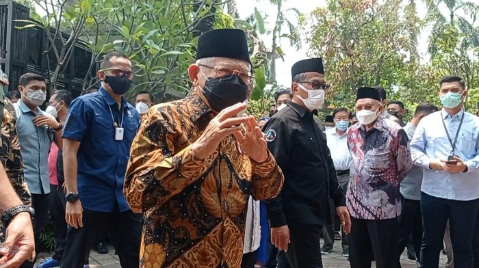 Wapres Maruf Amin Melayat ke Rumah Duka Ibunda Chairul Tanjung (Wilda/detikcom)