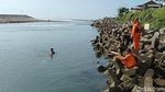 Pencarian Wisatawan yang Hanyut di Pantai Glagah Kulon Progo
