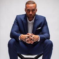Model Calum Best melakukan transplantasi rambut pada 2015 dengan lebih dari 6.000 helai ditanamkan di kulit kepala bagian depan. Tiga kali menjalani cangkok rambut diakuinya telah mengubah hidup dan kariernya jadi lebih baik. Foto: Instagram