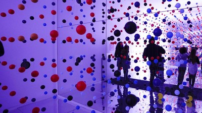 Asyik Banget, Foto dan Berenang di Museum Balon di Roma