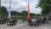 Danau-danau akan dilebarkan dan diberi pagar. Lighting juga akan ditambahkan. Tak ketinggalan, wahana flying fox pun akan menjadi fasilitas wisata kuliner ini (Tasya Khairally/detikcom)