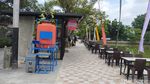 Potret Cinere Garden Food Street, Tempat Kulineran Asyik di Tepi Danau