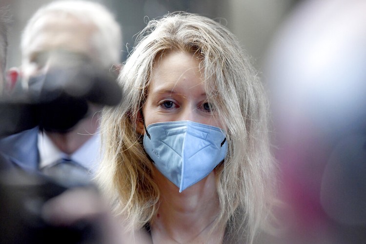 Elizabeth Holmes Elizabeth Holmes
