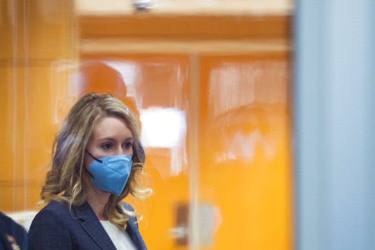 Elizabeth Holmes Elizabeth Holmes