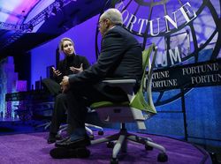 Sosok Miliarder Wanita Termuda, Ternyata Penipu dan Dipenjara 11 Tahun