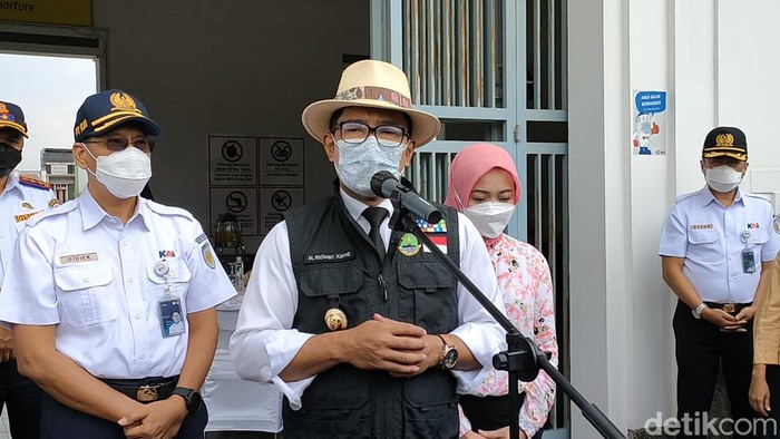 Gubernur Jabar Ridwan Kamil