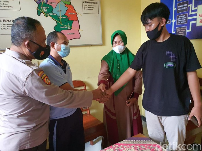 guru pukul murid