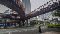 Jembatan penyebrangan orang (JPO) berkonsep Kapal Pinisi saat ini progresnya sudah mencapai 98 persen dan memasuki tahap penyelesaian akhir, Kamis, (6/1/2022).