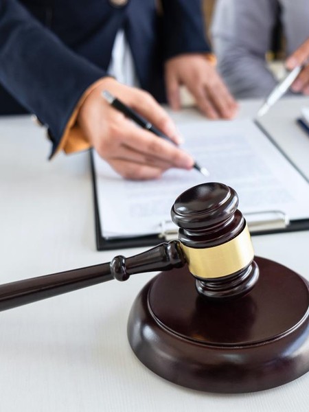 Wanita Ini Kaget, Ibunya yang Sudah Wafat Tercatat Menikah dengan Pamannya