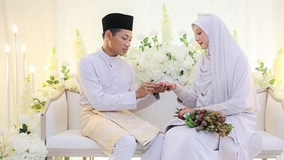 10 Foto Pernikahan Viral Mantan Murid dan Guru, Cinta Berawal dari Reuni