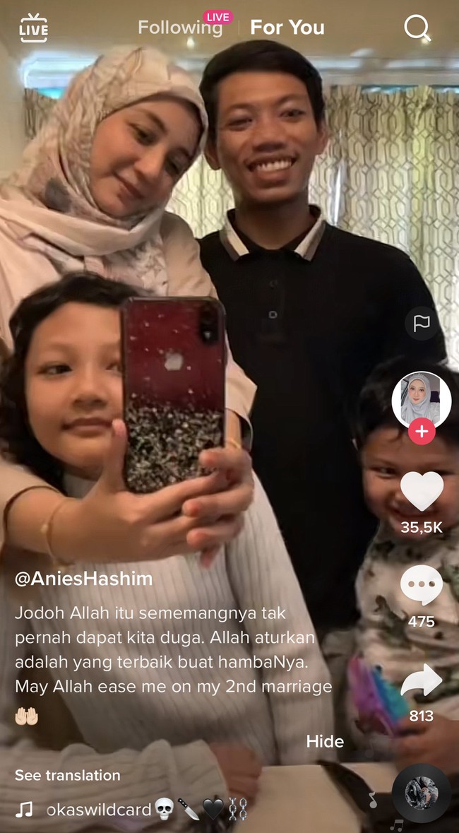 Anies mengungkapkan perbedaan usia tak menjadi penghalang bagi keduanya untuk bersama. Keduanya beda usia 11 tahun, Anies kelahiran 1988 dan mantan anak muridnya kelahiran 1999. Foto: Dok. Tangkapan layar akun TikTok @anieshashim.