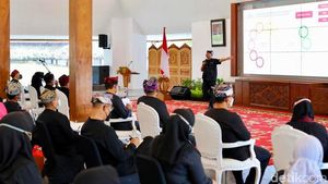 Mantan Menteri Pariwisata Arief Yahya Beri Motivasi ke ASN Banyuwangi