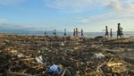 Duh, Wisata Pantai di Padang Ini Penuh Sampah!